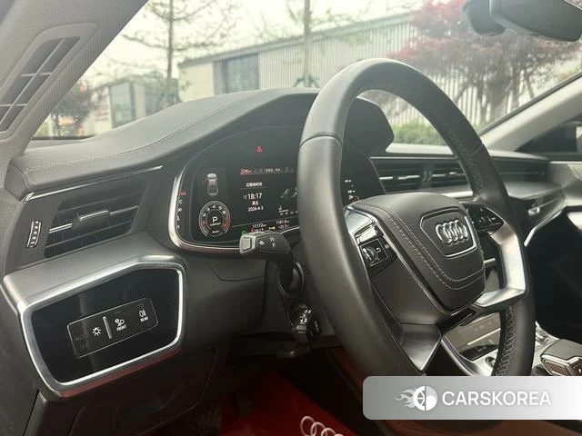 Audi A7L id 4276802 из Китая 19