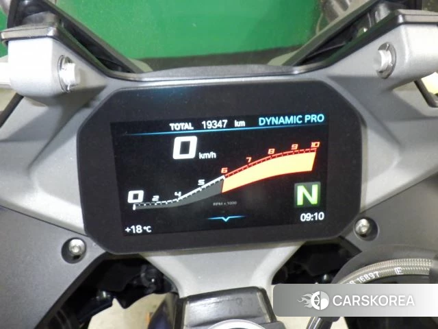 BMW R1250RS id 3946419 из Японии 33