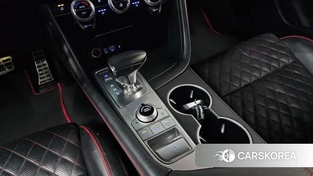 Genesis G70 id 3599115 из Кореи 19