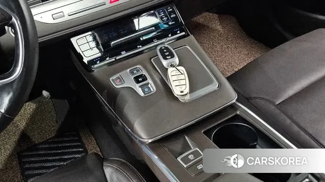 Hyundai The New Grandeur IG id 3454524 из Кореи 19