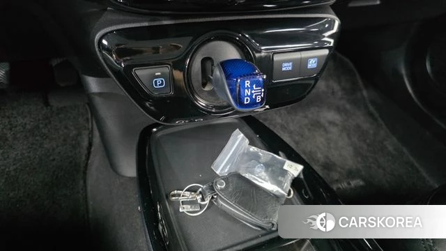 Toyota Prius 4th Generation id 4518330 из Кореи 19