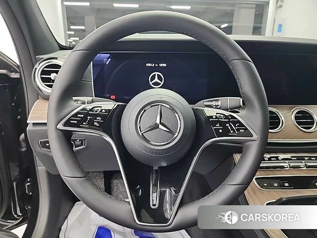 Mercedes-Benz E-Class W213 id 4280748 из Кореи 18