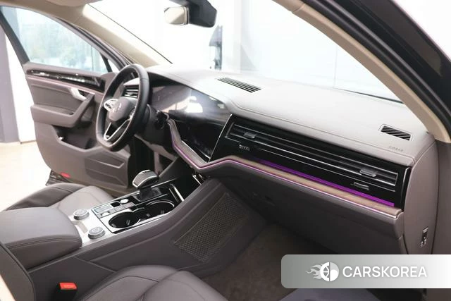 Volkswagen Touareg id 4261683 из Китая 30