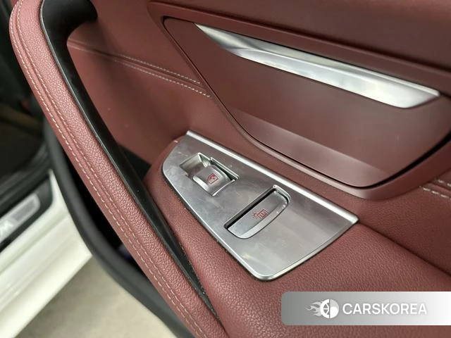 BMW 5 series id 4260731 из Китая 21
