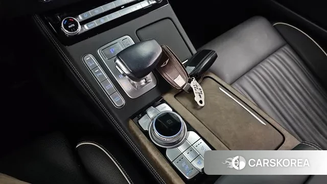 Genesis G90 id 2971125 из Кореи 19