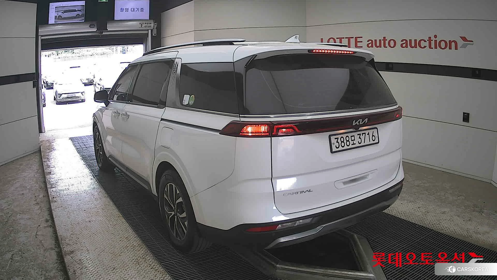 Kia Carnival id 4347374 из Кореи 35
