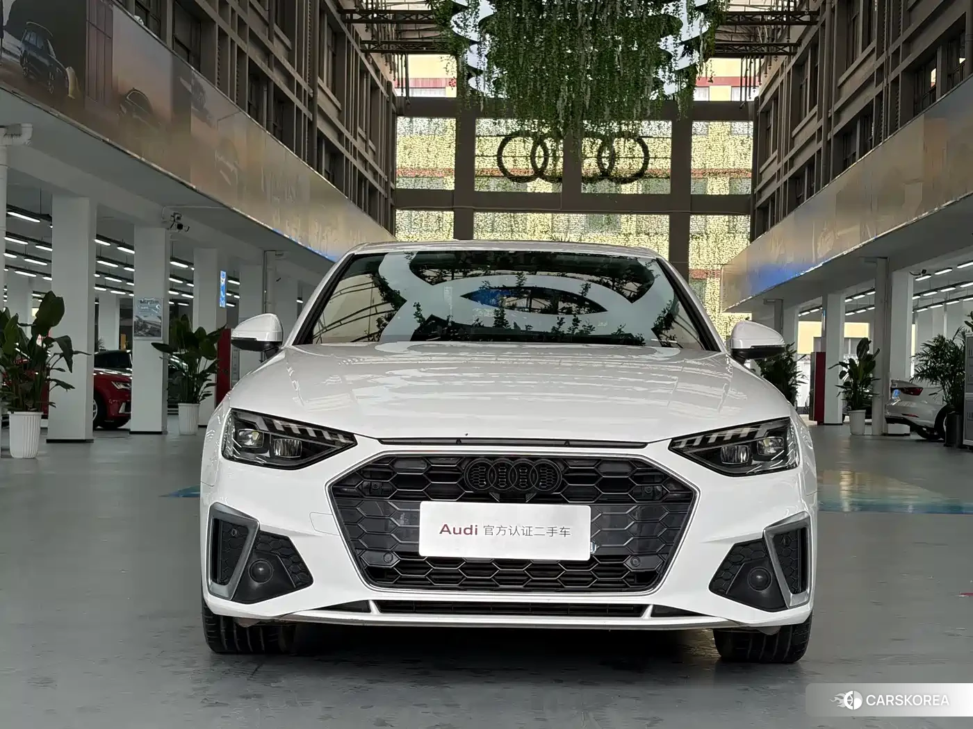 Audi A4L id 4515489 из Китая 9