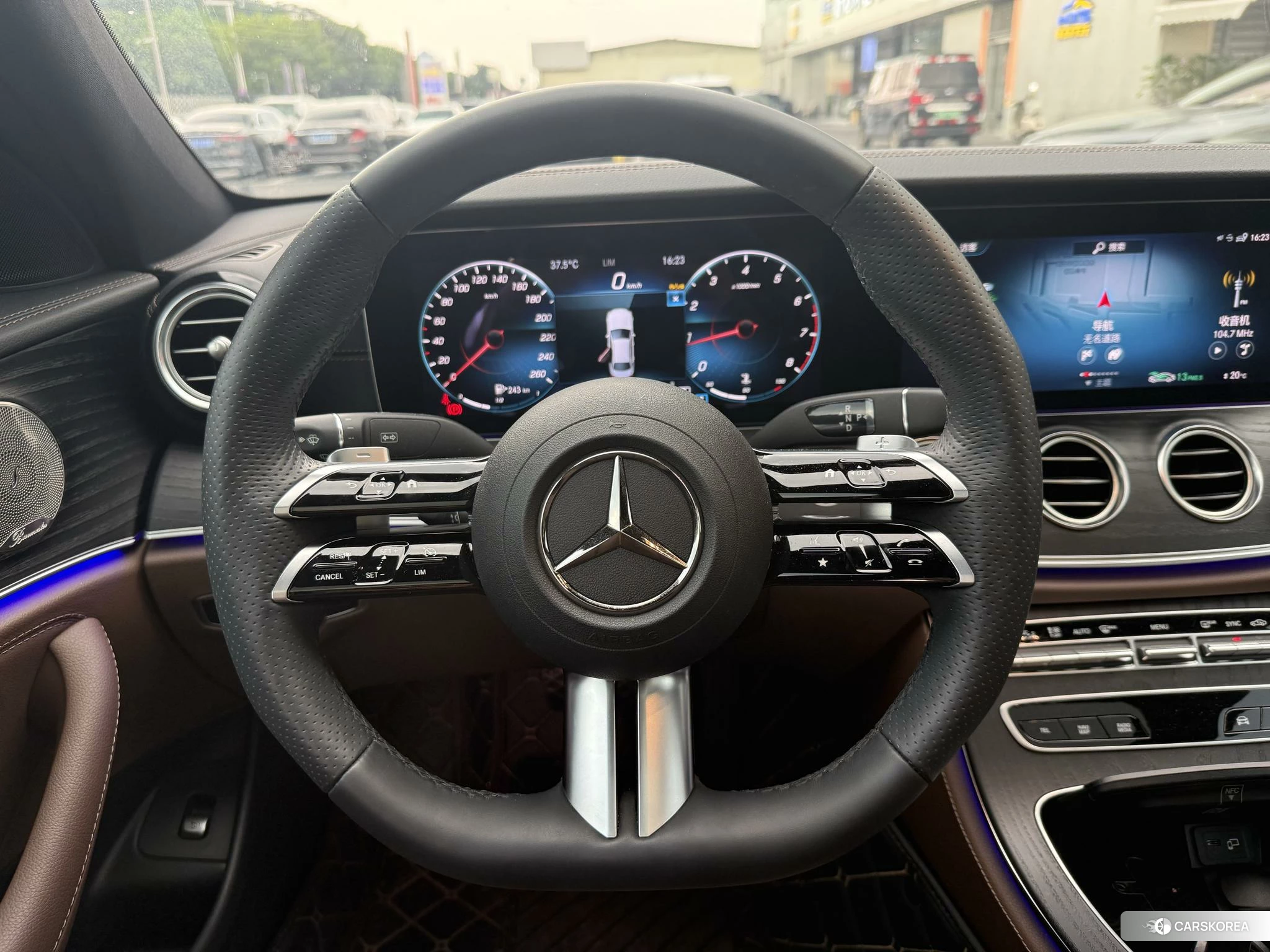 Mercedes-Benz E-Class id 4514039 из Китая 15