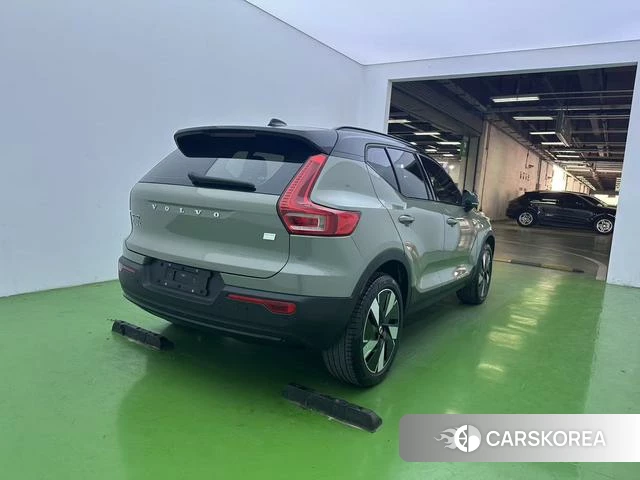 Volvo XC40 EV id 4211154 из Китая 9