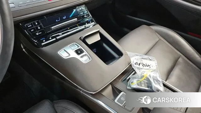 Hyundai The New Grandeur IG Hybrid id 3224803 из Кореи 19