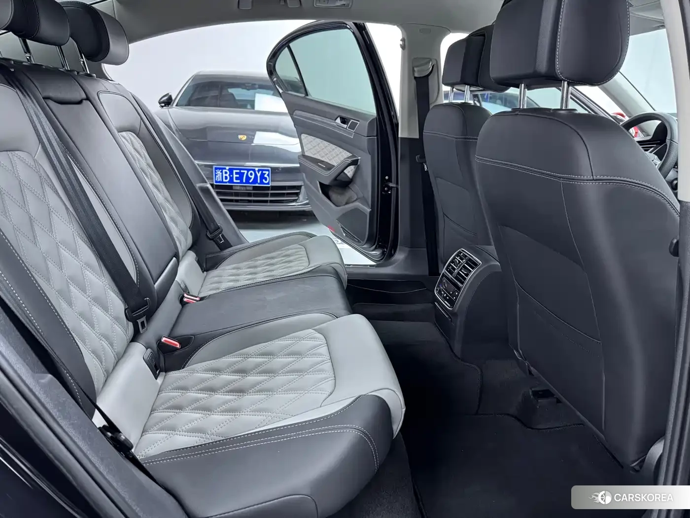 Volkswagen Magotan id 4653751 из Китая 16