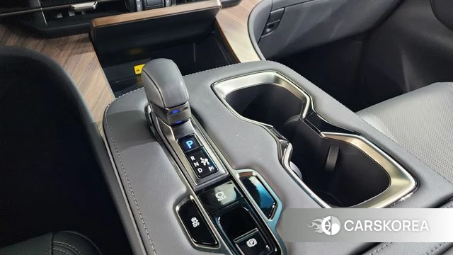 Lexus LM Second Generation id 4456319 из Кореи 39