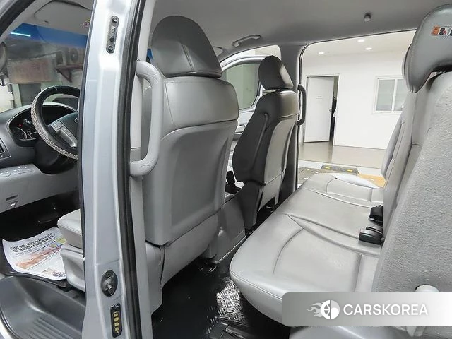 Hyundai The New Grand Starex id 3911829 из Кореи 19