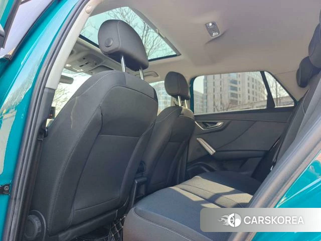 Audi Q2L id 4276050 из Китая 9
