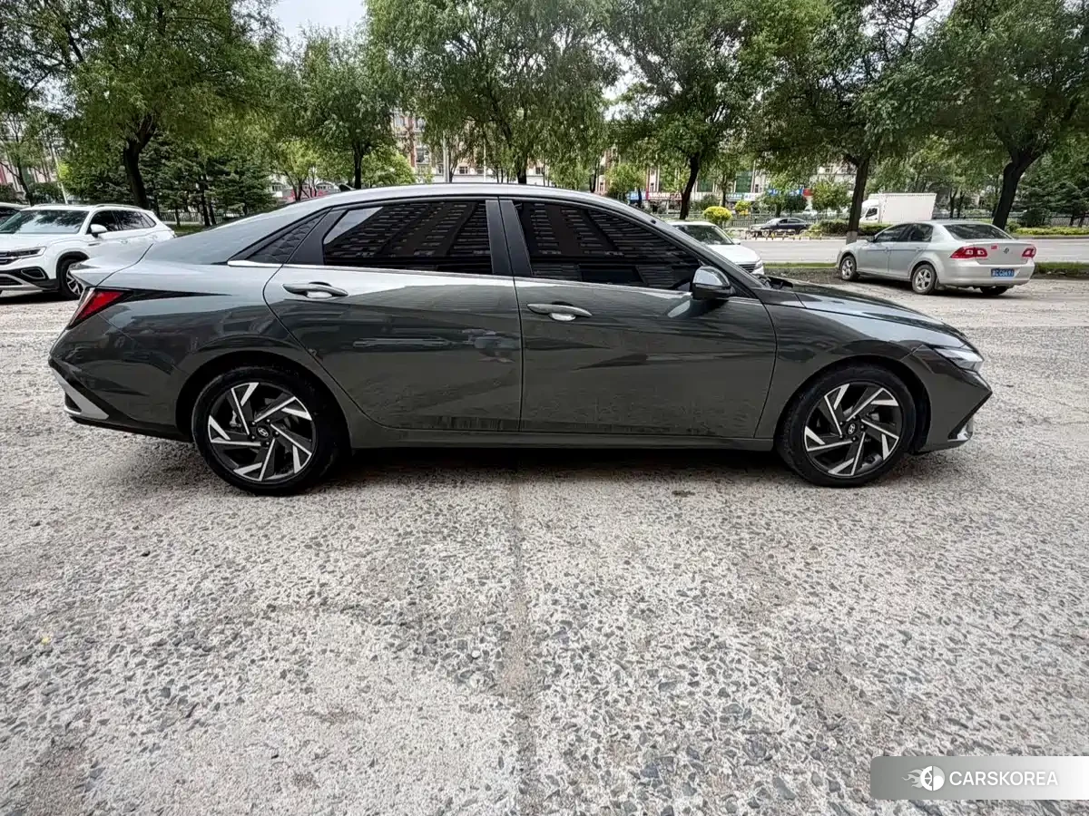 Hyundai Elantra id 4559587 из Китая 22