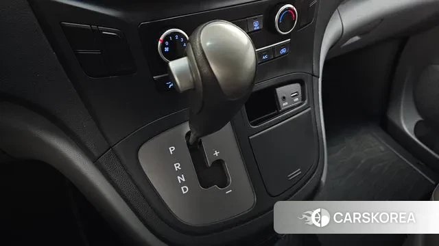 Hyundai The New Grand Starex id 3698598 из Кореи 19