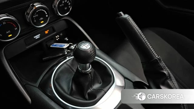 Mazda MX-5 MIATA id 4376761 из Кореи 31