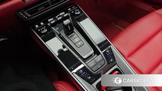 Porsche 911(992) id 3368157 из Кореи 19