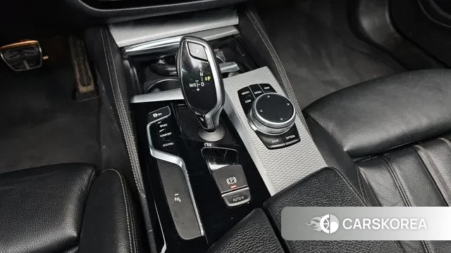 BMW 5 Series (G30) id 3440121 из Кореи 19