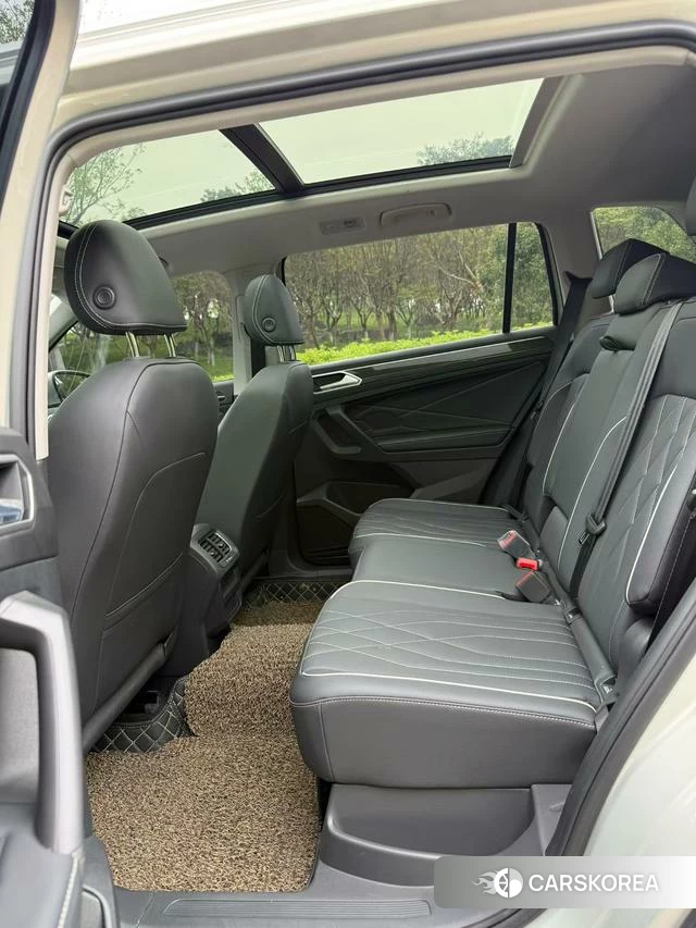 Volkswagen Tiguan L id 4241055 из Китая 9