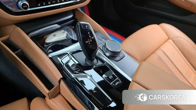 BMW 5 Series (G30) id 3645241 из Кореи 19