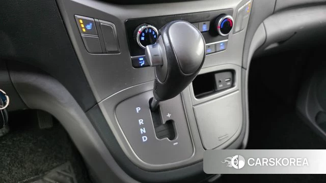Hyundai The New Grand Starex id 4563061 из Кореи 19