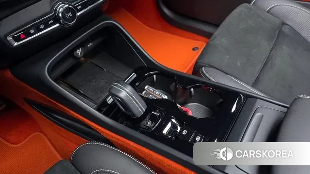 Volvo XC40 id 3044512 из Кореи 19