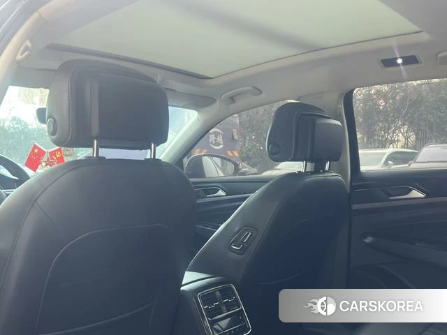 Volkswagen Passat id 4263842 из Китая 9