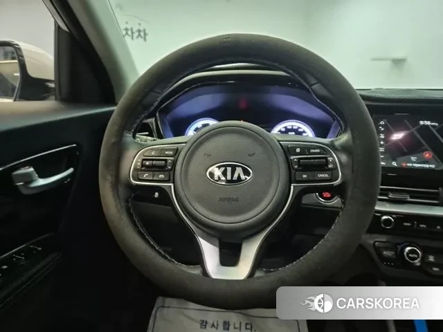 Kia The New Niro id 3254030 из Кореи 17