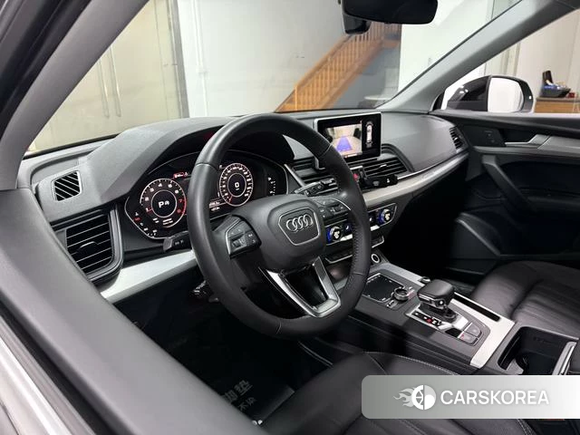 Audi Q5L id 4307708 из Китая 19
