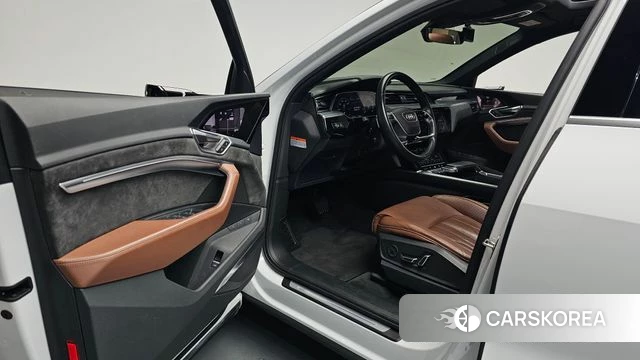 Audi e-Tron id 3911286 из Кореи 19