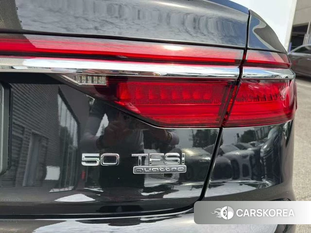 Audi A8 id 4392380 из Китая 17