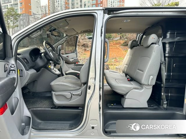 Hyundai The New Grand Starex id 3873407 из Кореи 19