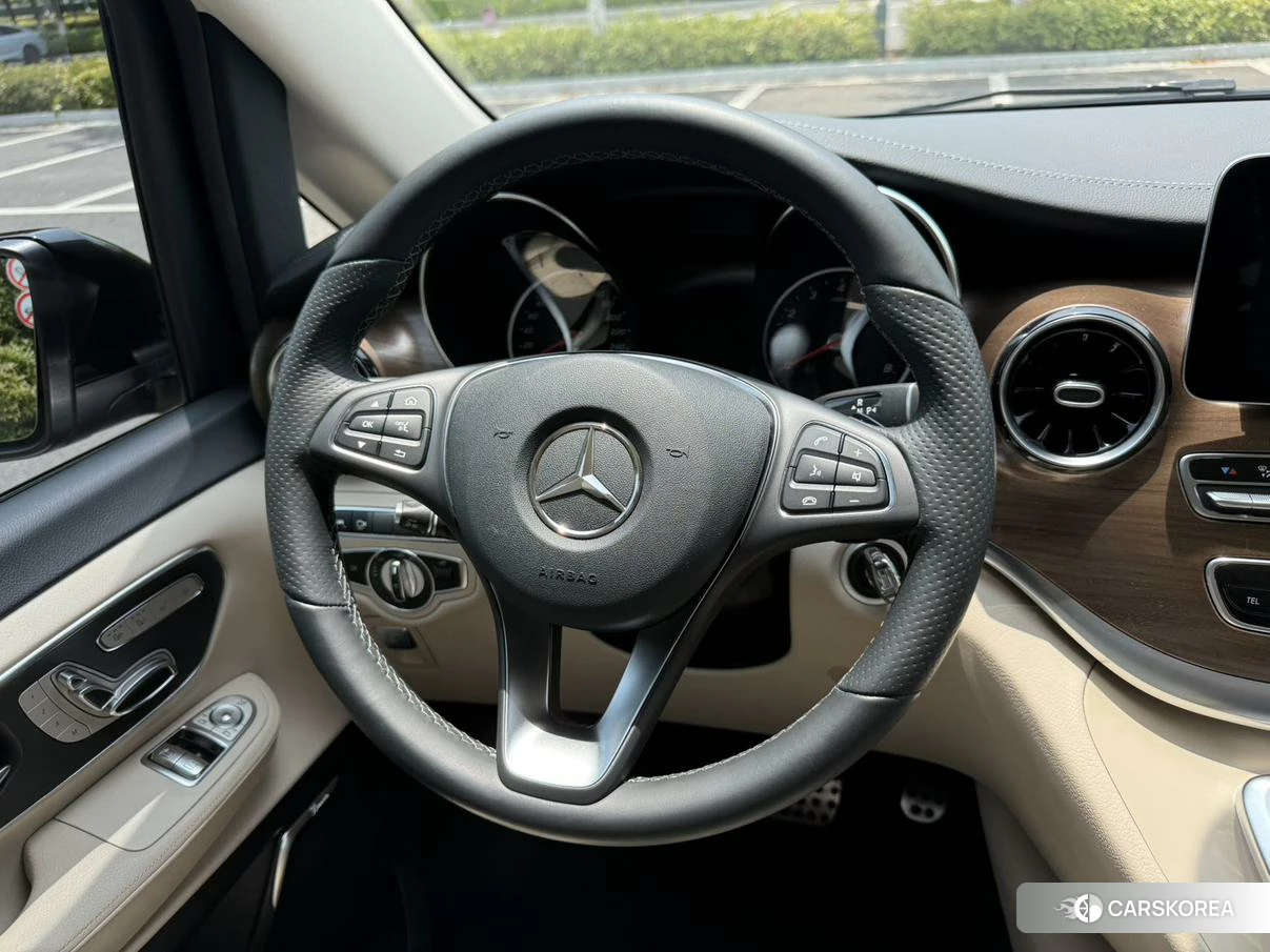 Mercedes-Benz V-class id 4473823 из Китая 17
