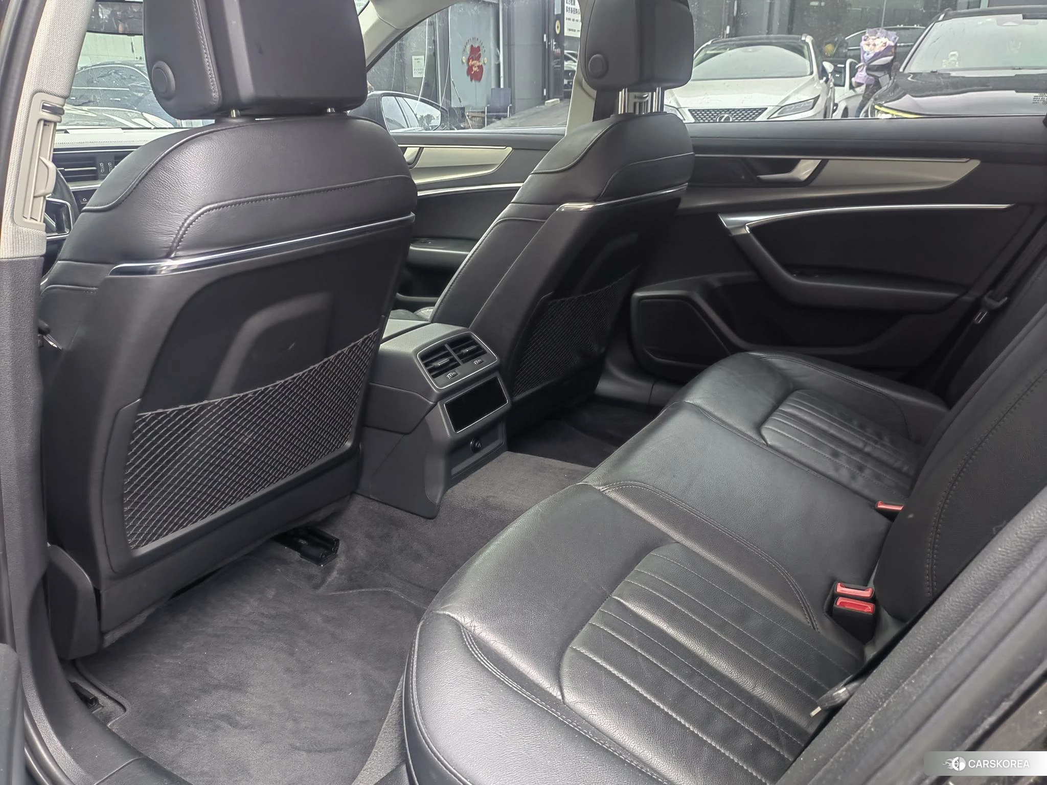Audi A6L id 4441160 из Китая 9