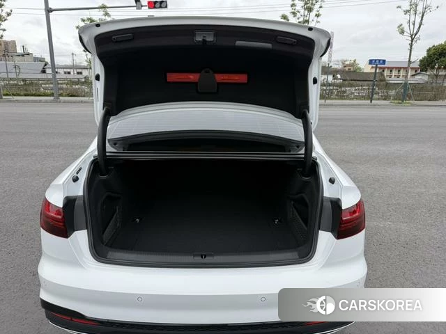 Audi A4L id 4261624 из Китая 25