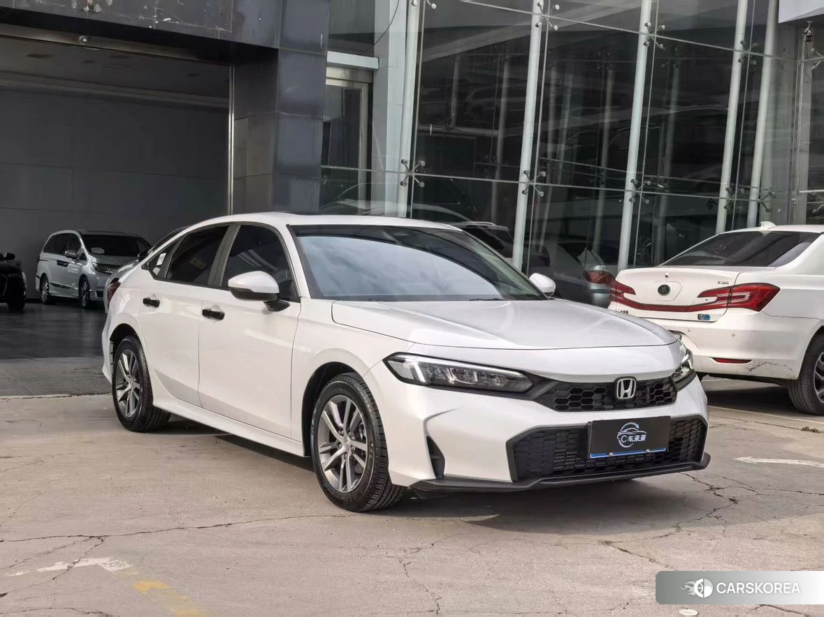 Honda Civic id 4405738 из Китая 13