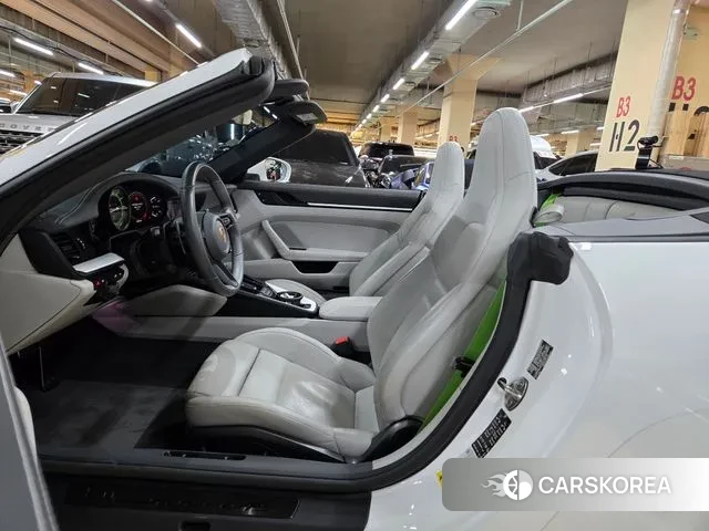 Porsche 911(992) id 3462758 из Кореи 19