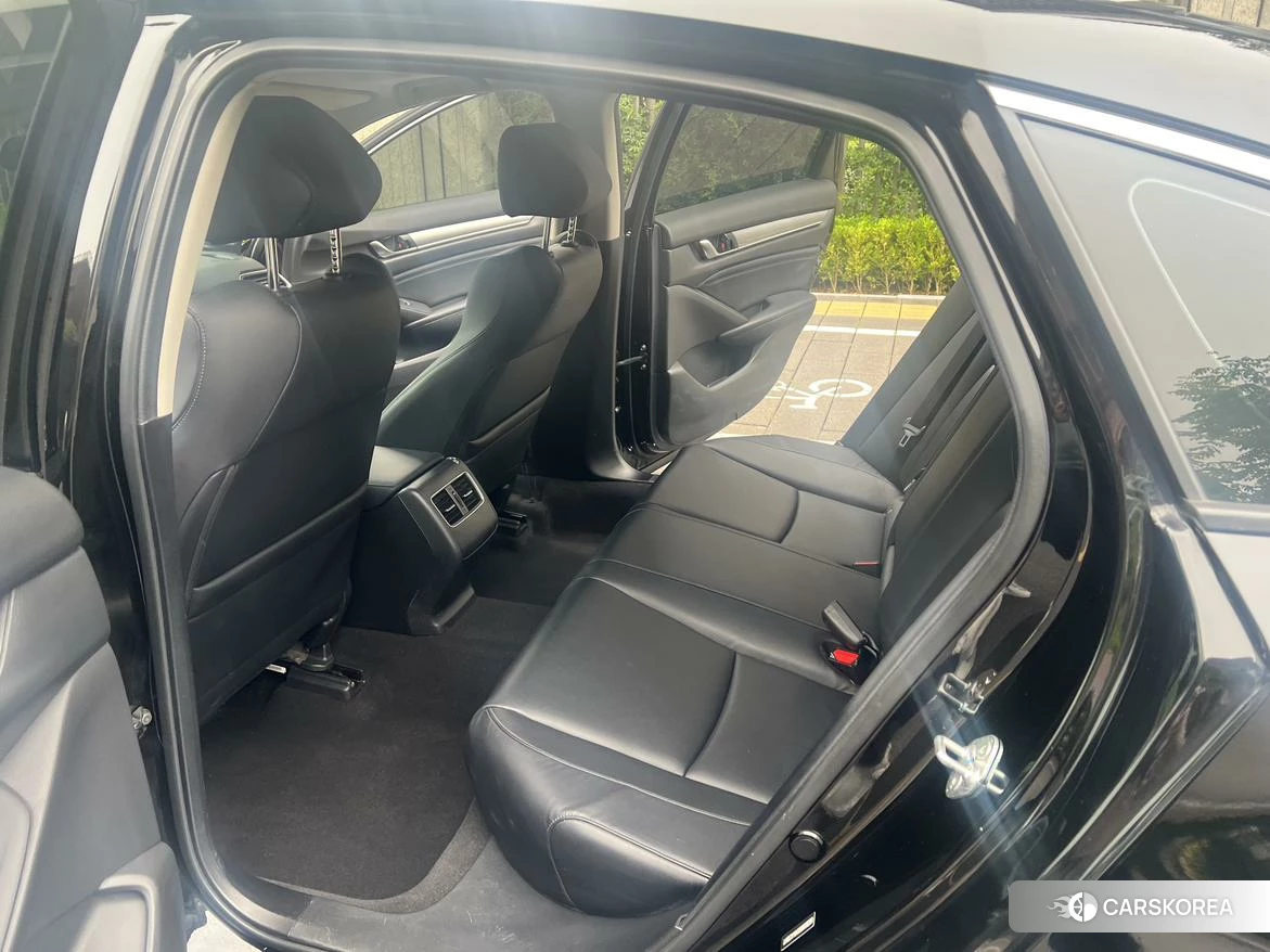 Honda Accord id 4420174 из Китая 11