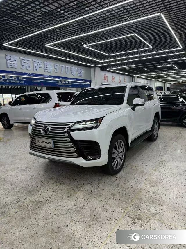 Lexus LX id 4258817 из Китая 18