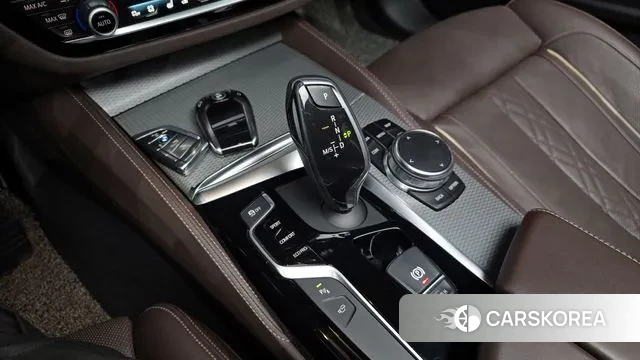 BMW 5 Series (G30) id 3766250 из Кореи 19