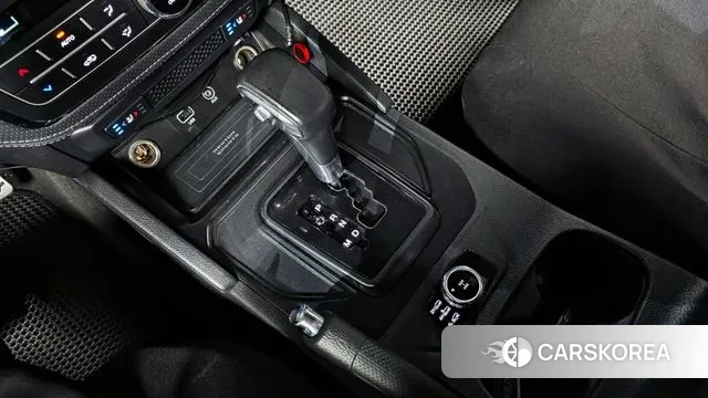 Ssangyong The New Rexton Sports Cannes id 3335060 из Кореи 19