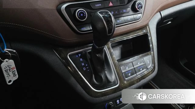 Hyundai The New Grand Starex id 4331169 из Кореи 29