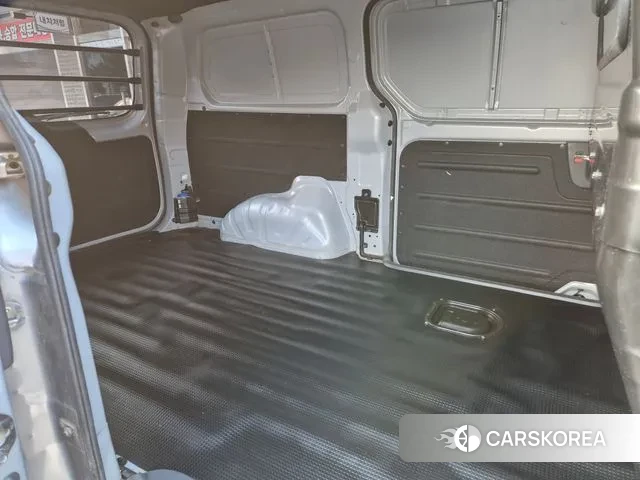 Hyundai The New Grand Starex id 3368946 из Кореи 13