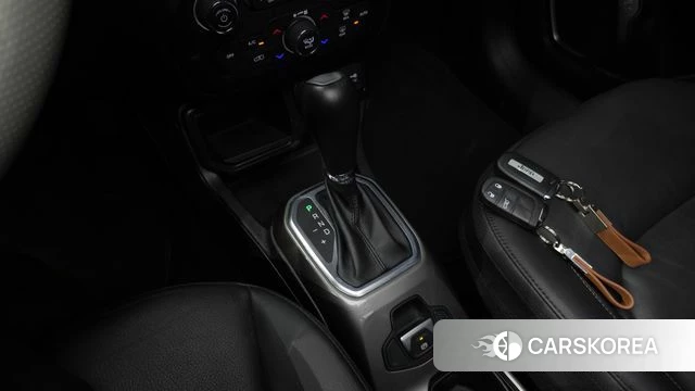 Jeep Renegade id 3853402 из Кореи 19