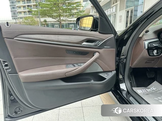 BMW 5 series id 4336358 из Китая 23