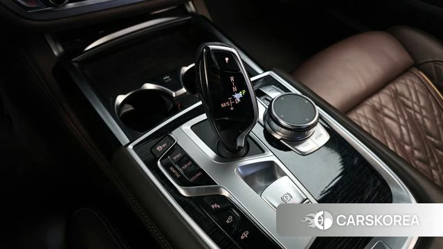 BMW 7 Series (G11) id 3934861 из Кореи 19