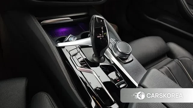 BMW 5 Series (G30) id 3629971 из Кореи 19