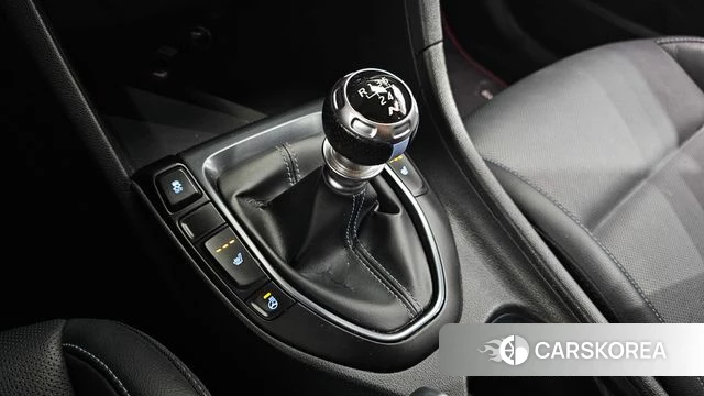 Hyundai Veloster (JS) id 4285966 из Кореи 19