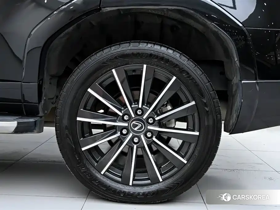 Lexus GX id 4599525 из Китая 36